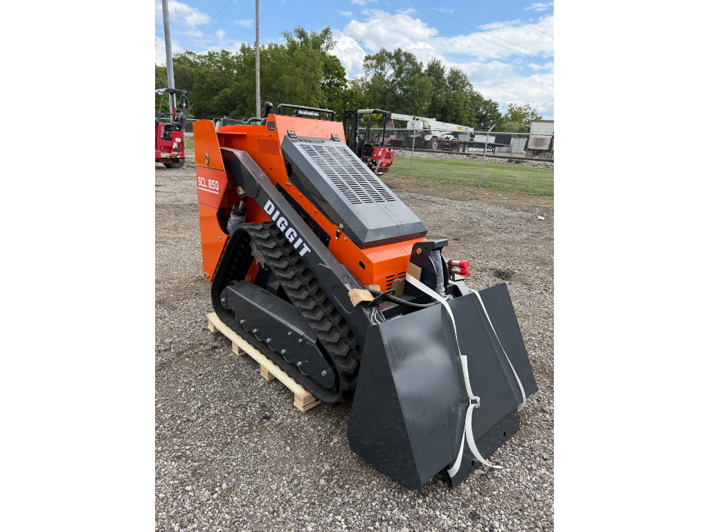 9472