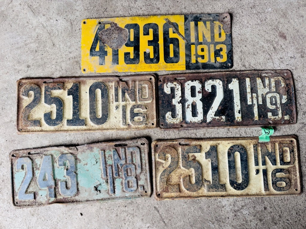 3032