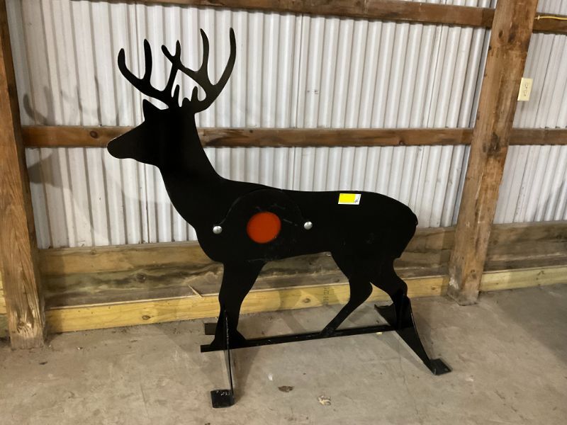 985