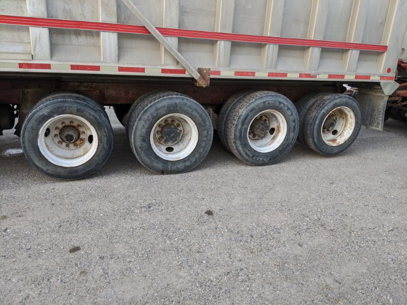 1049 5