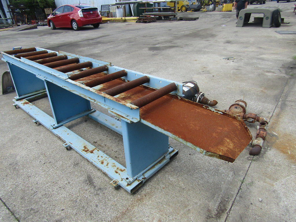 3838 e pontiac st 122