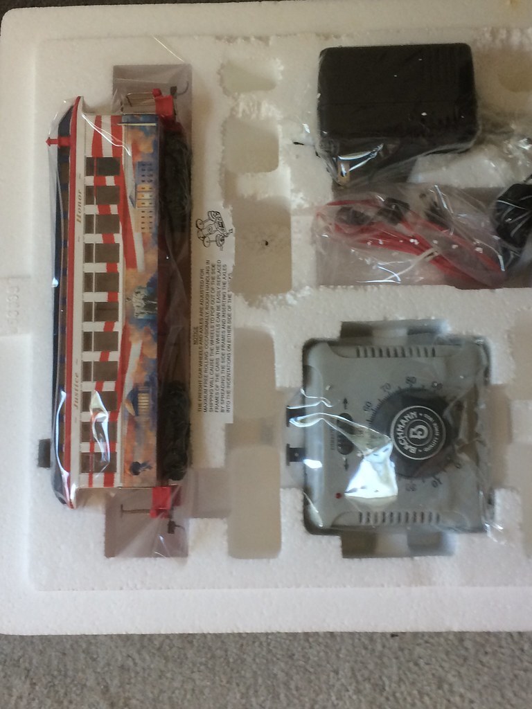 565 s 300 e 27