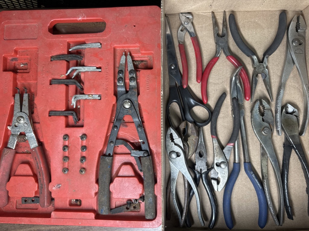 324