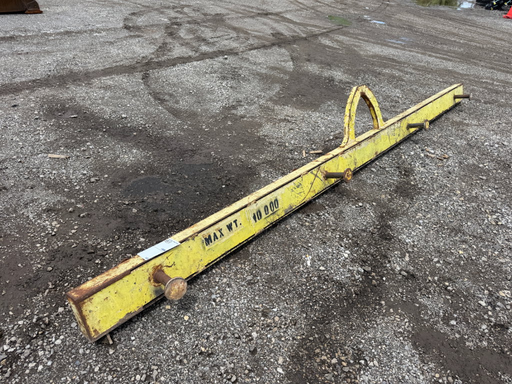3738