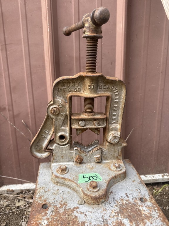 5001