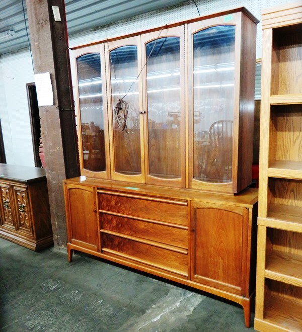 Consignment auction 8