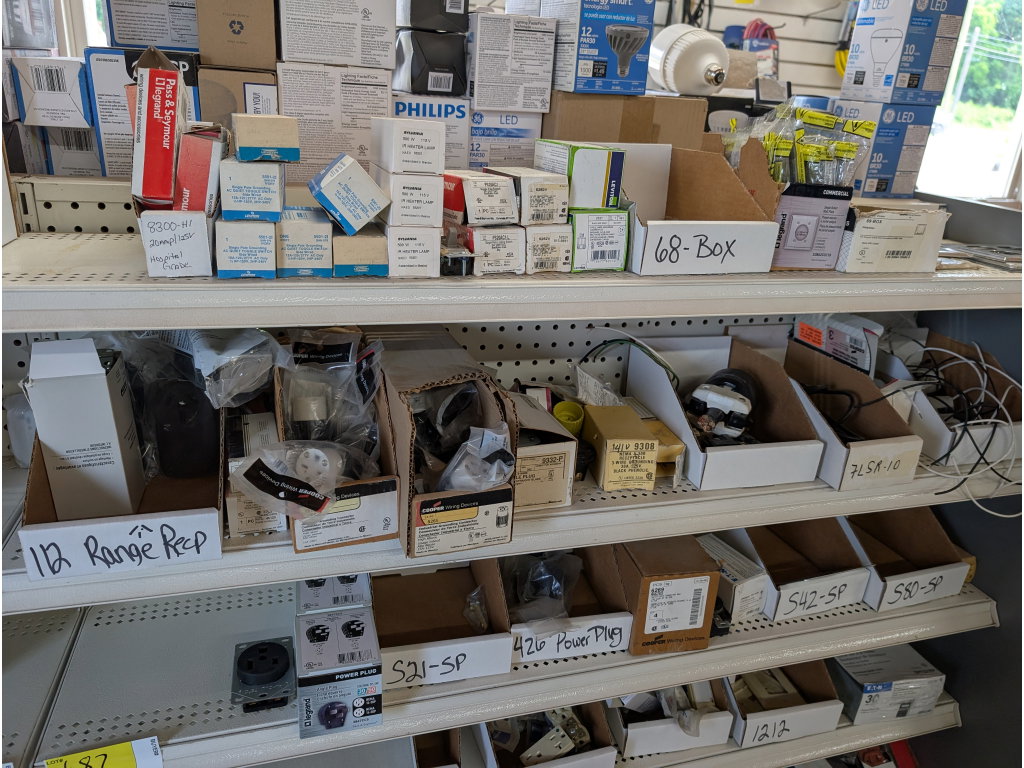 687