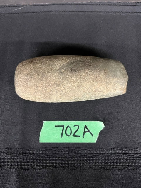 702 A 1