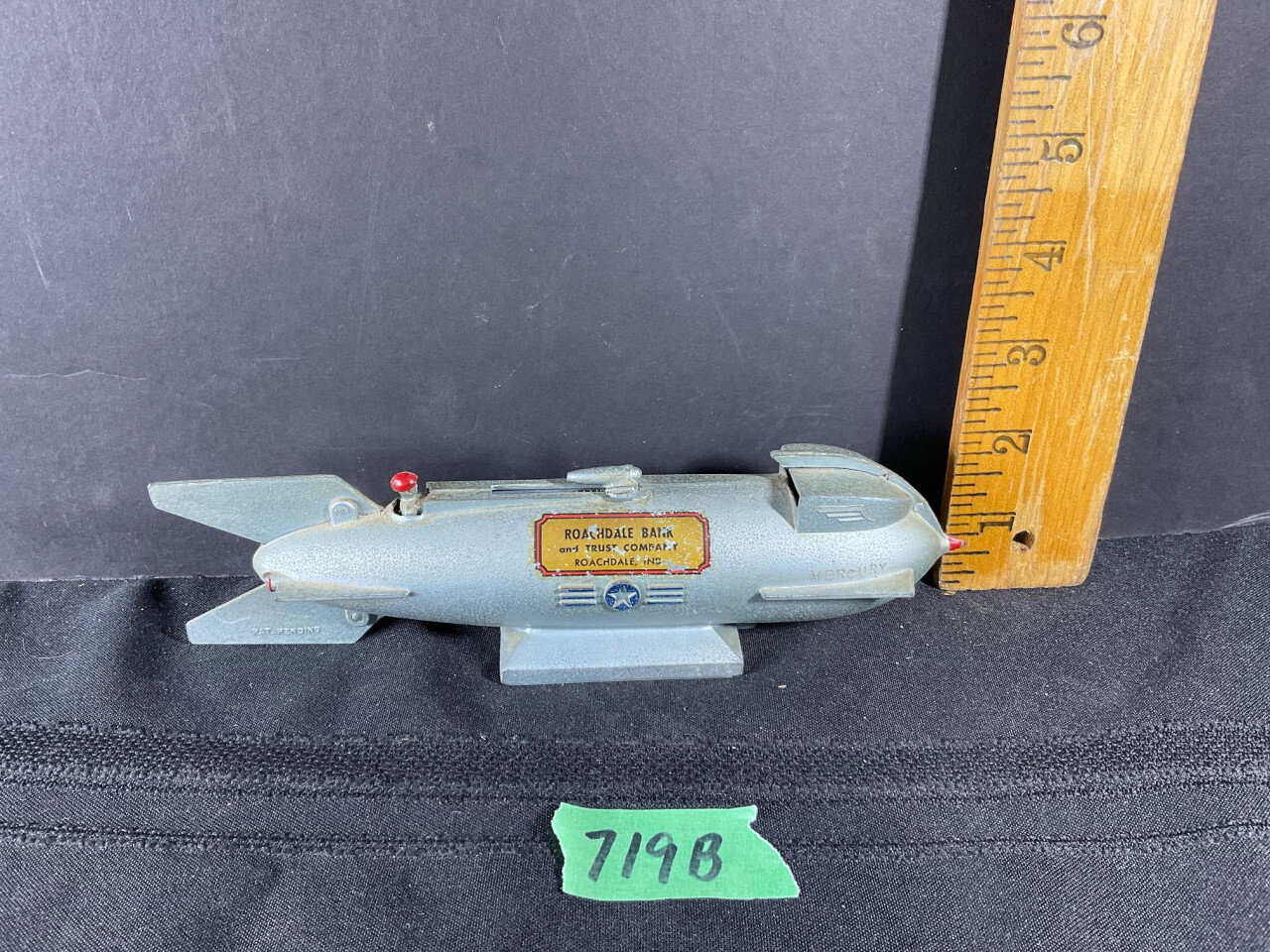 719 B 1