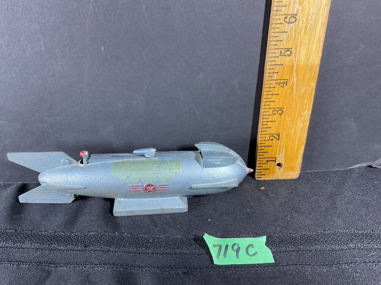 719 C 1