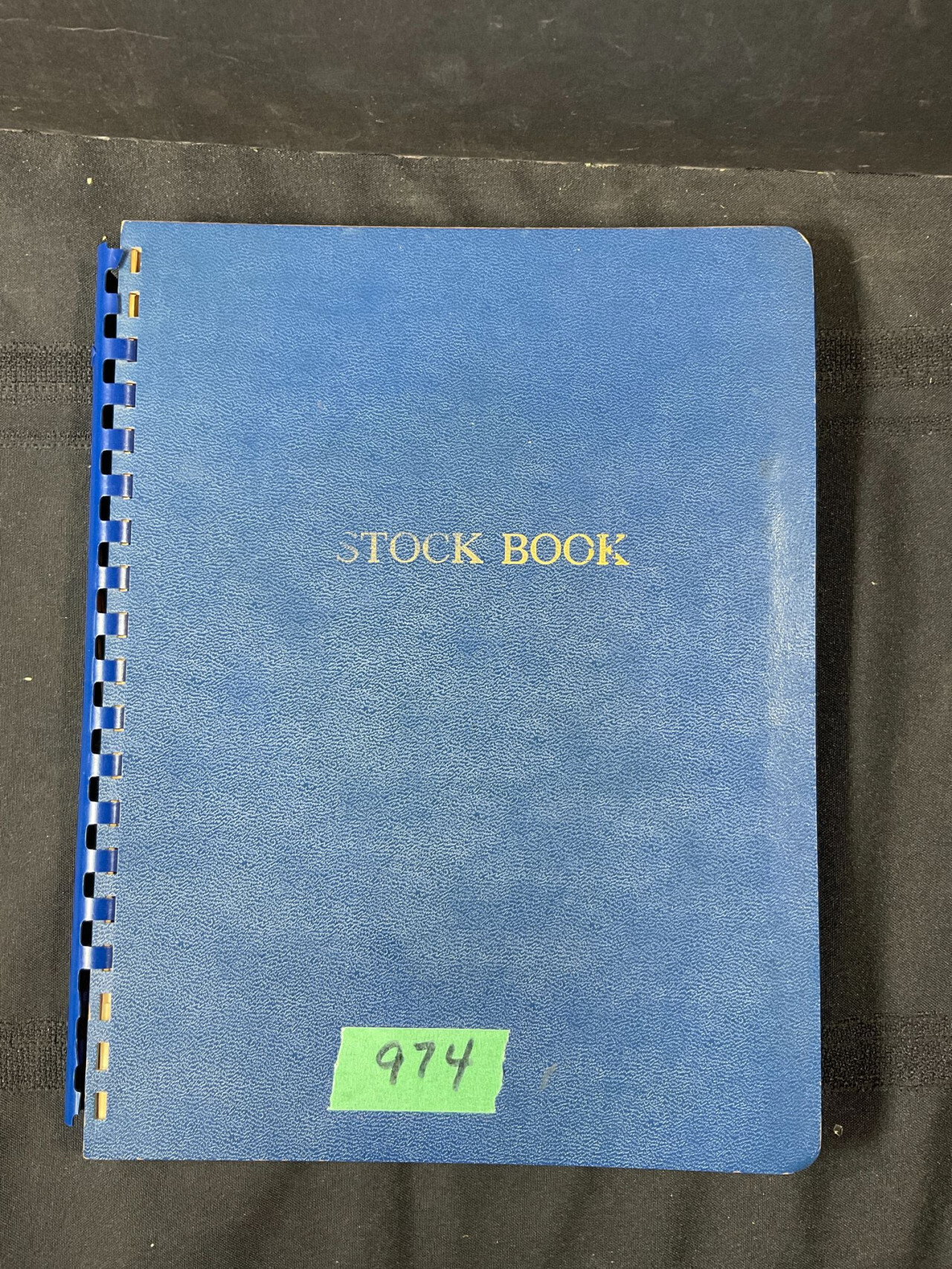 974 1