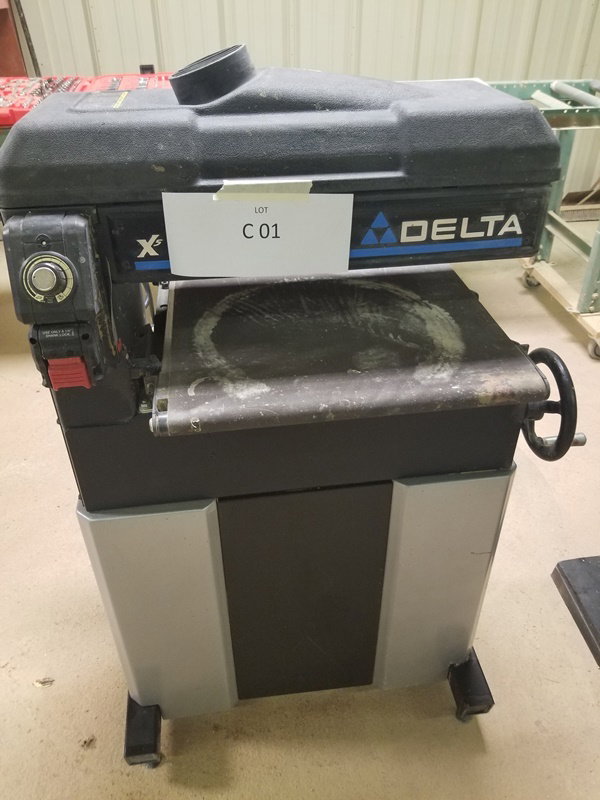 C01 Delta Sander