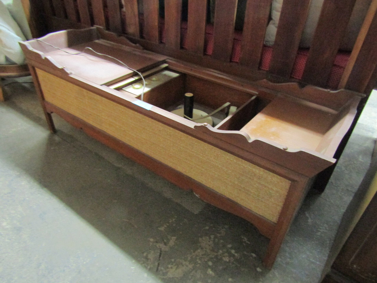 Upcoming Consignment Auction Decatur 130