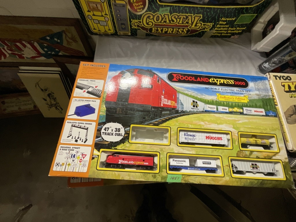 1051