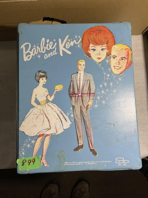 899