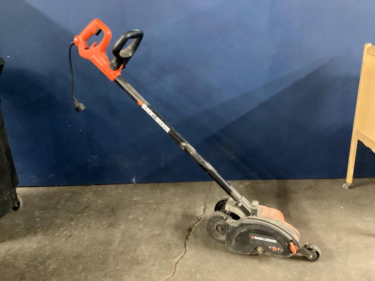 701 1