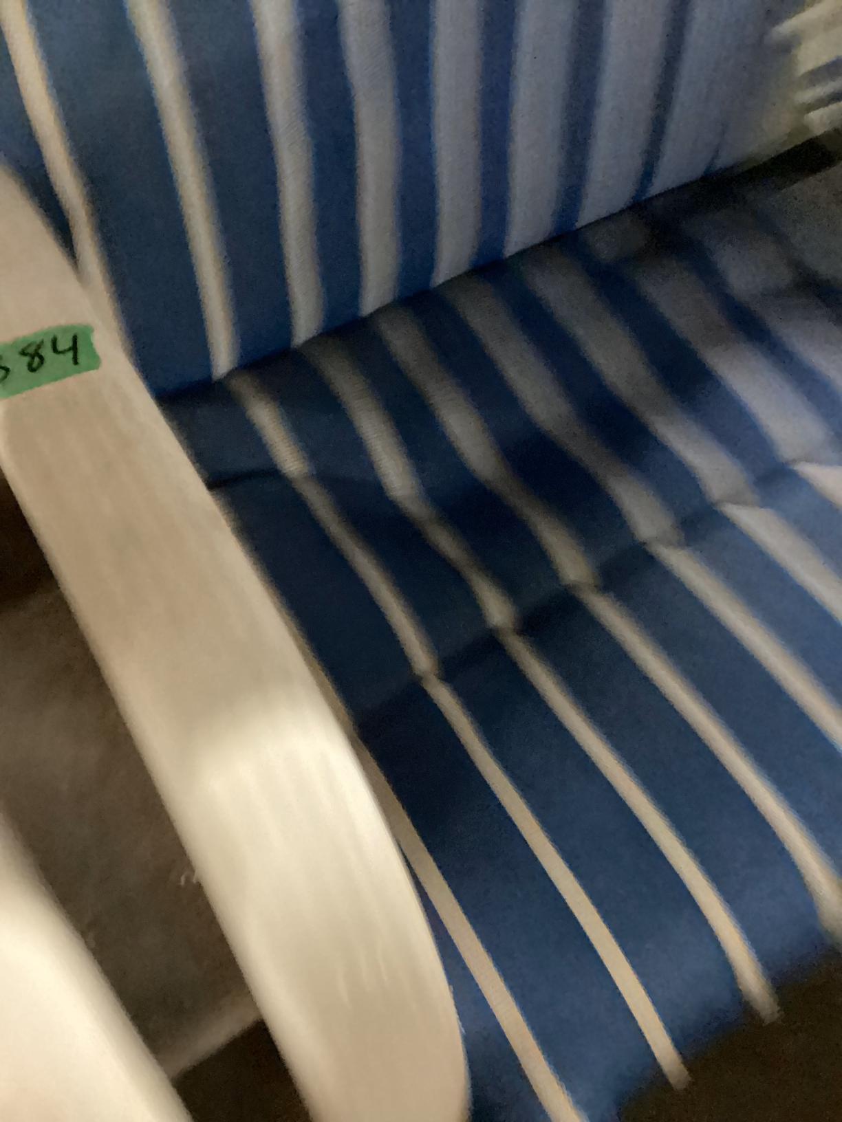 884 1