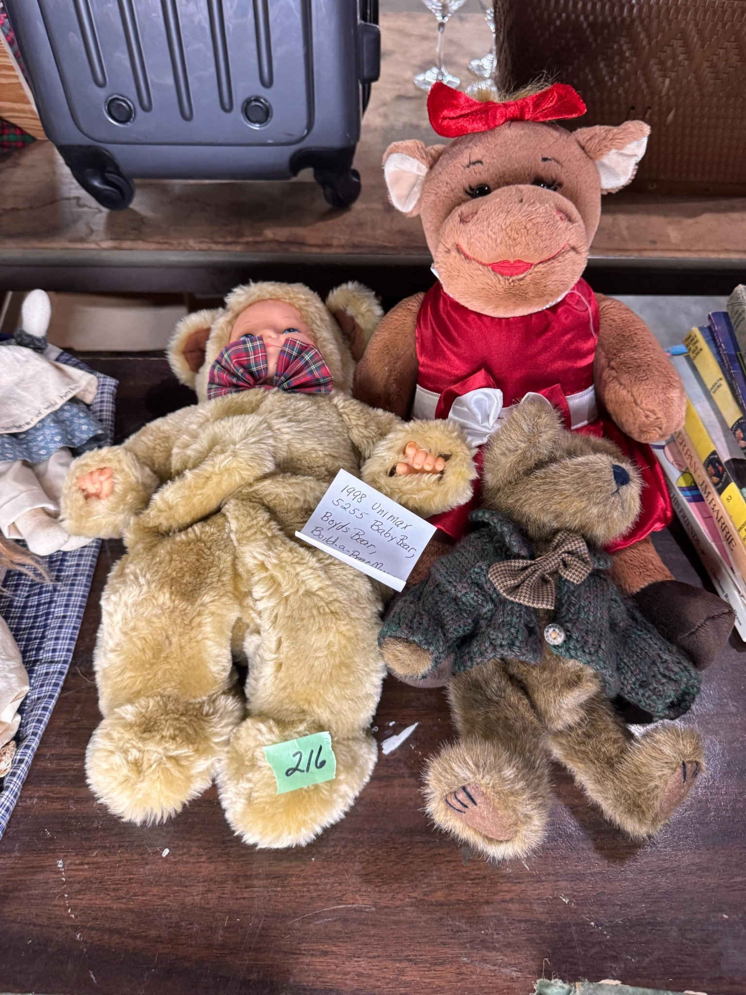 216