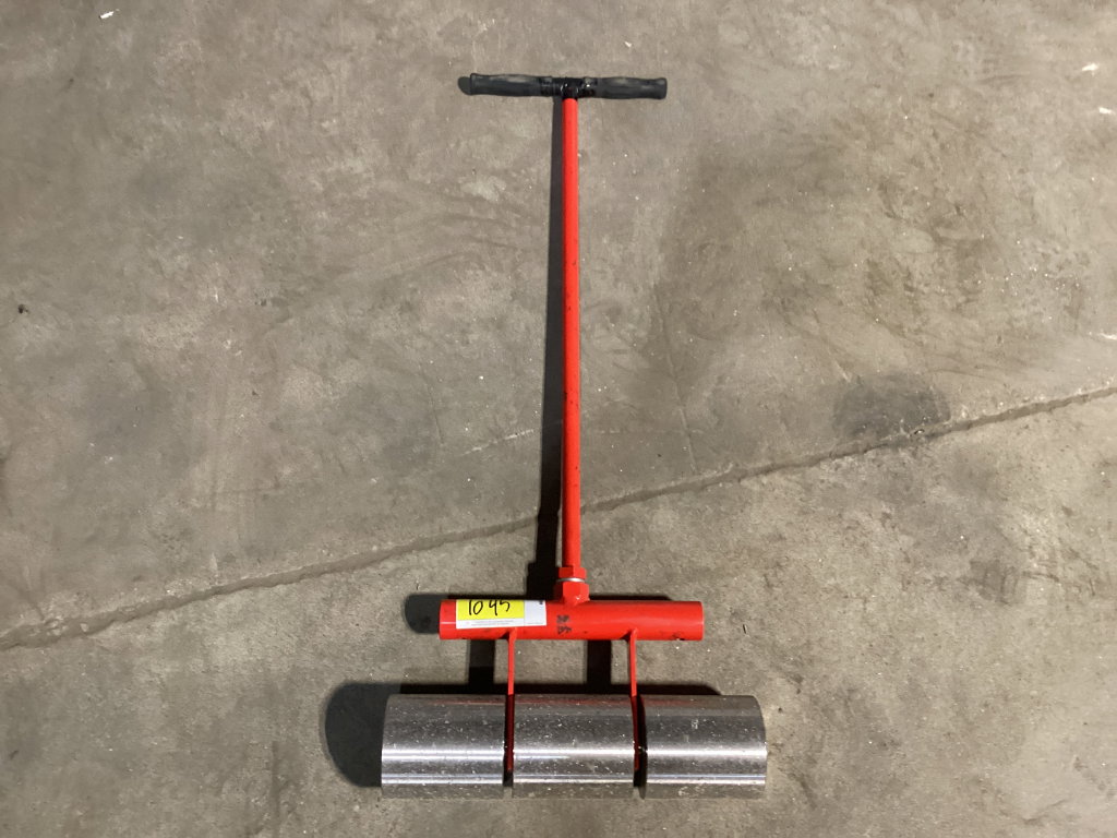 1045 1