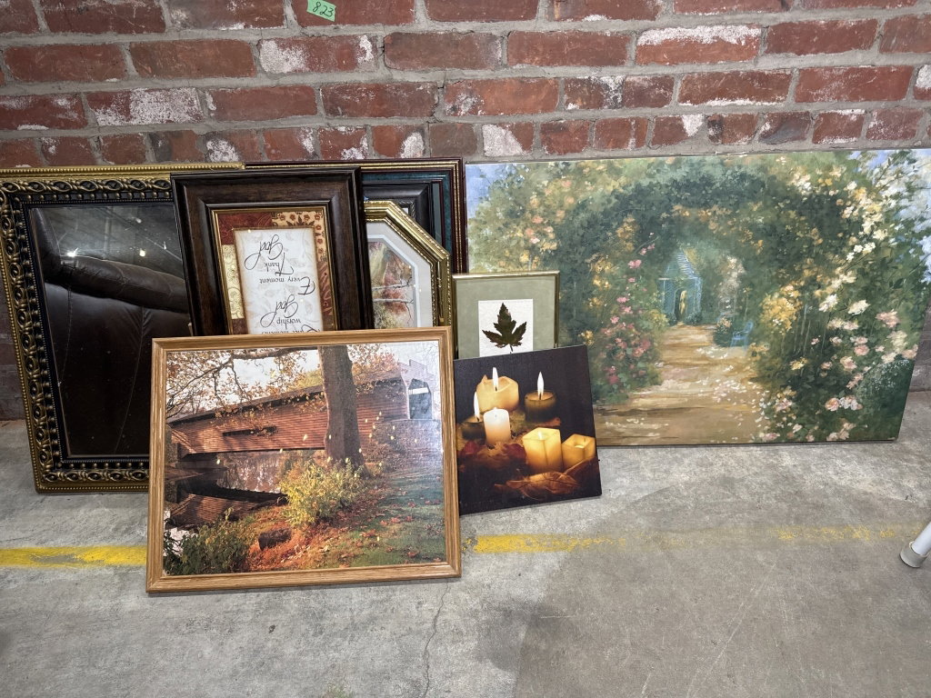 823