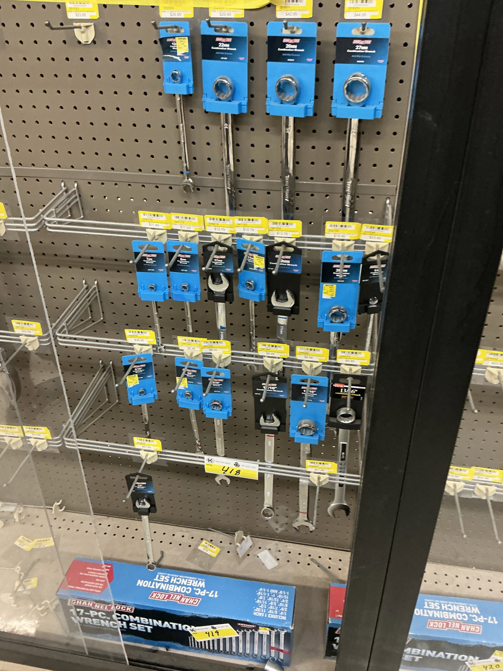 418 1