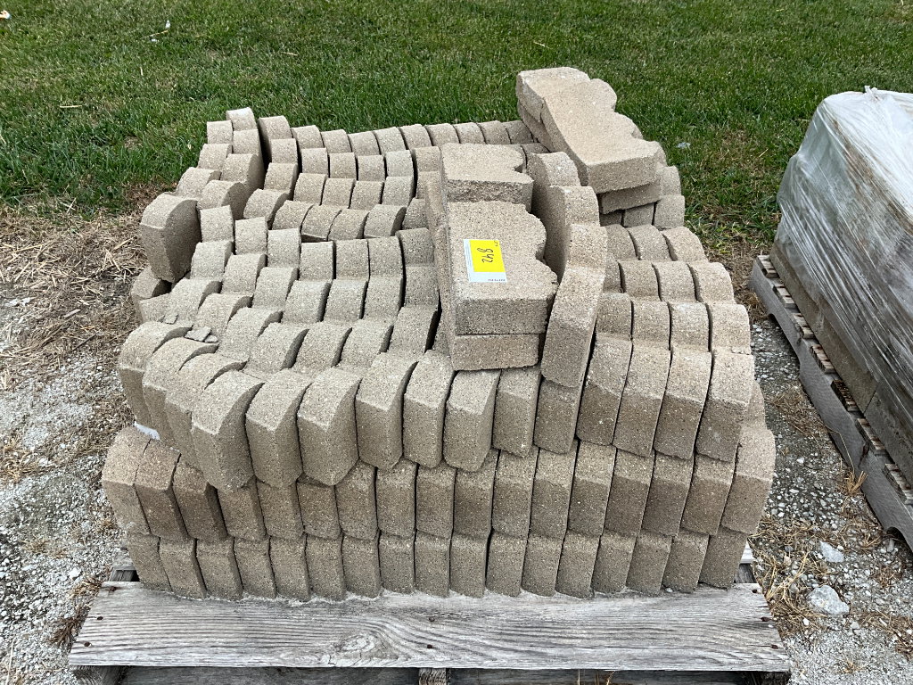 842 1