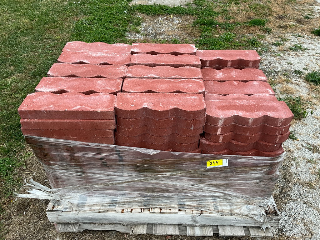 844 1