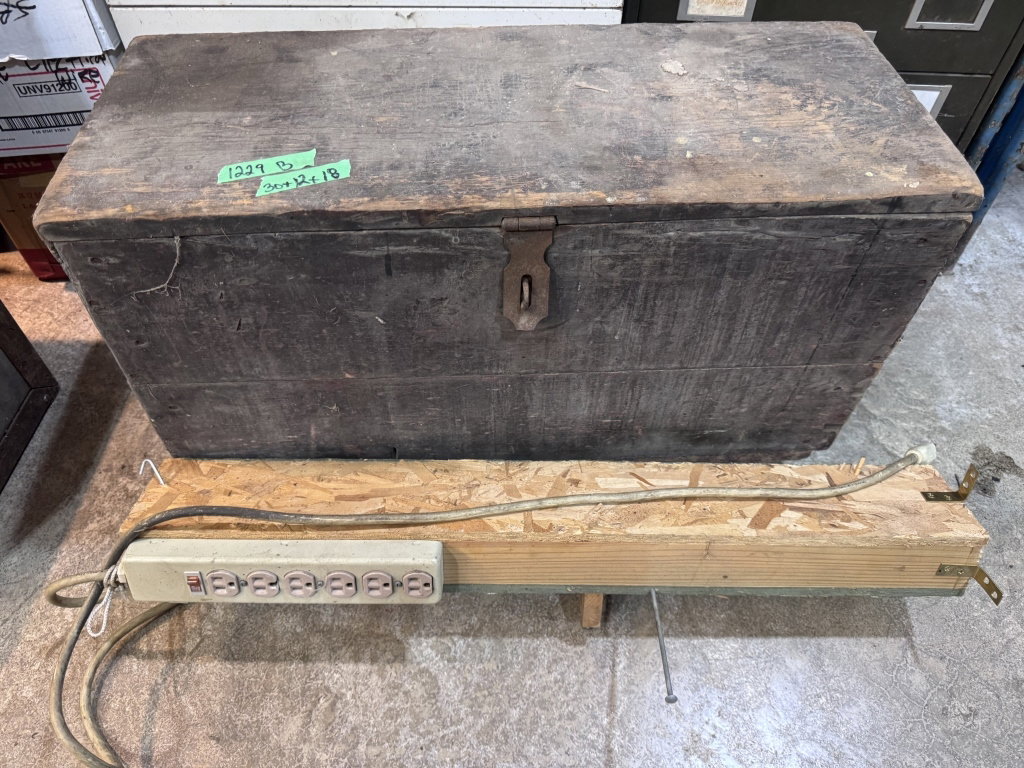 1229b