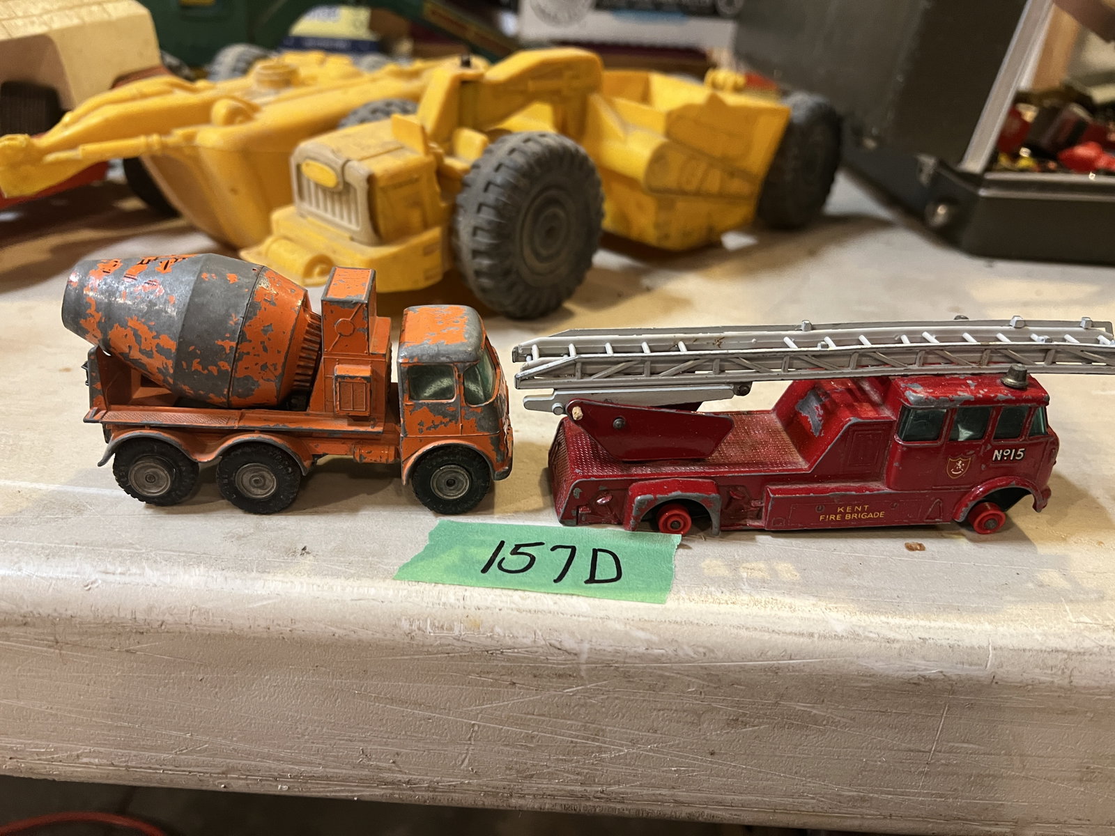 157 D 1