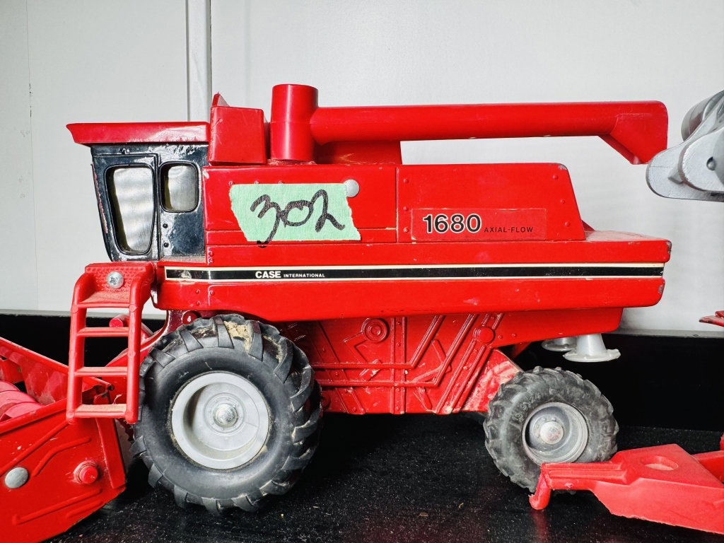 302