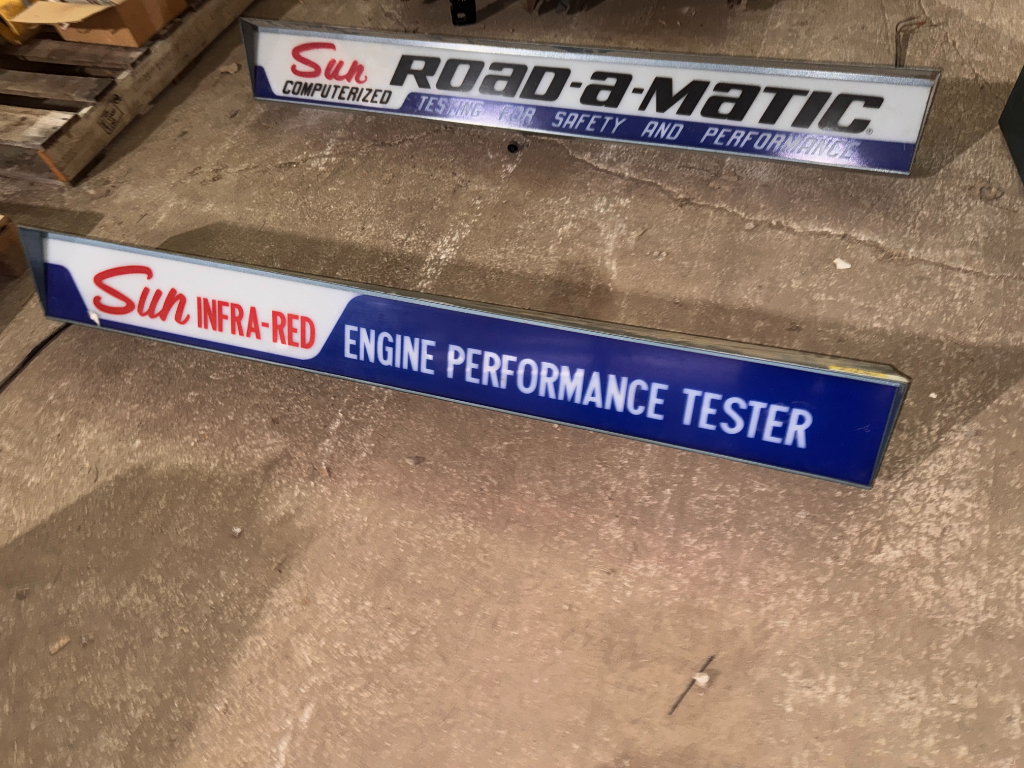 7470