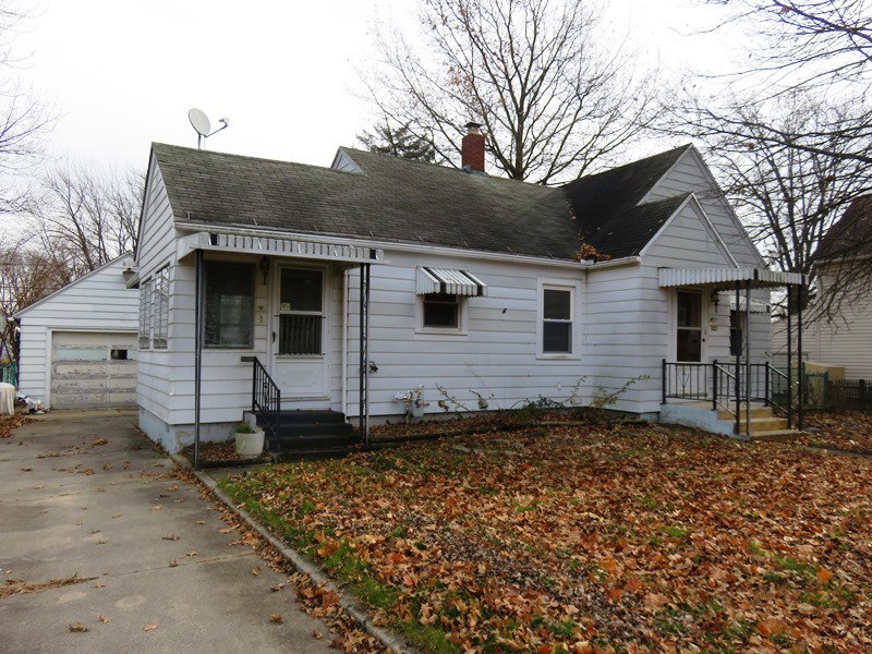 Real estate auction 13