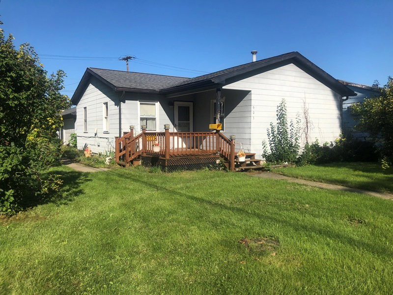 Real estate auction 10