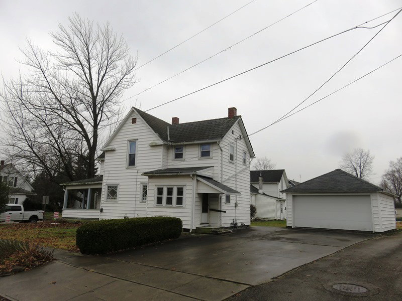 Real estate auction 6