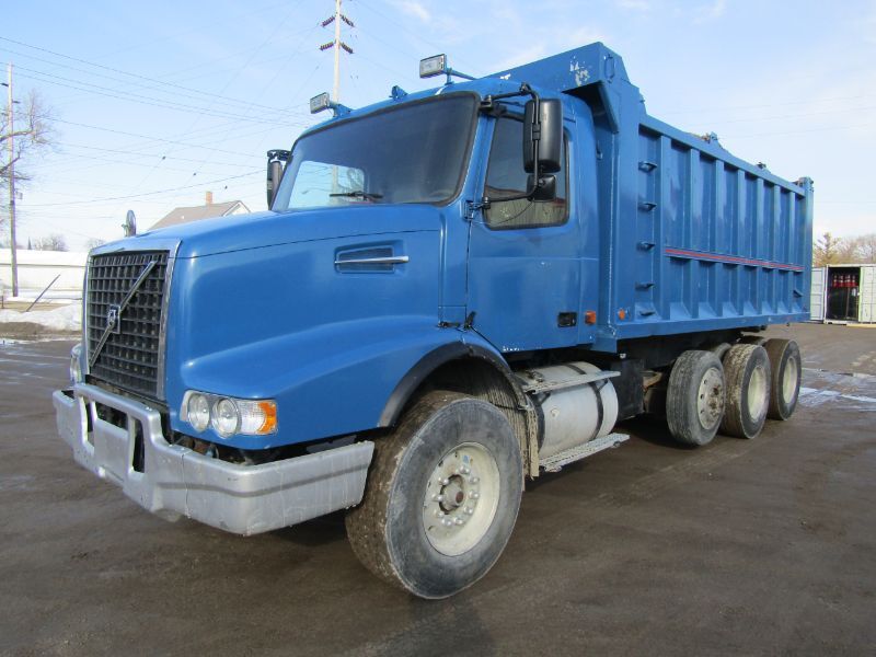 564 3