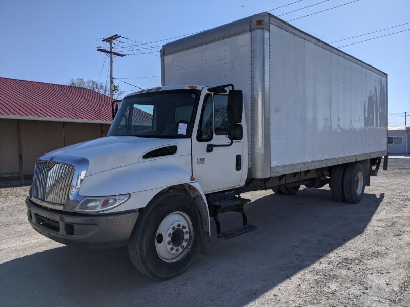 621