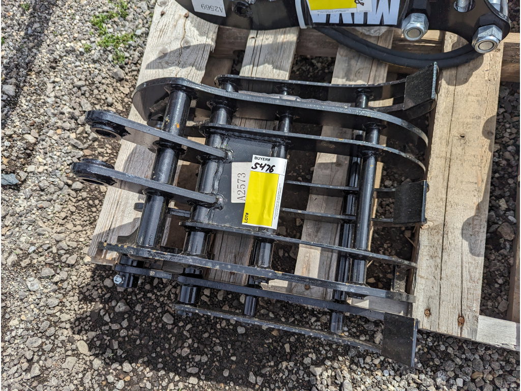 5476