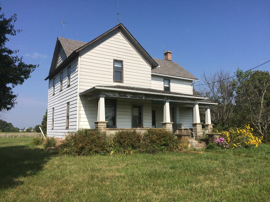 4655 e 800 n auction
