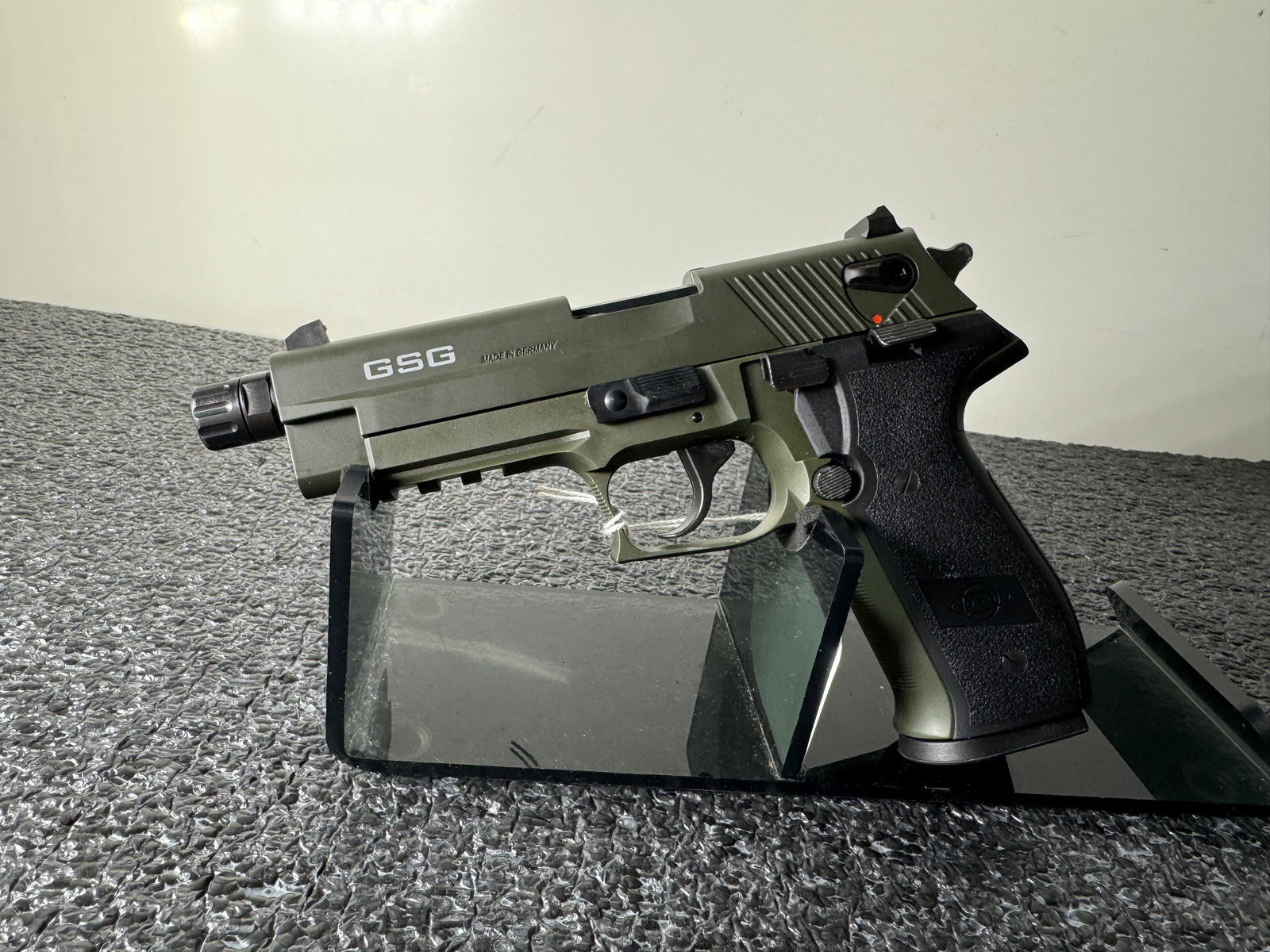 Federal firearms auction